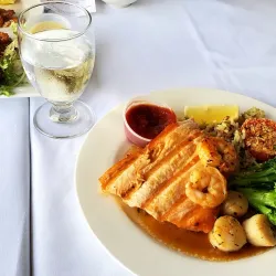 Skylon Tower - Niagara Falls