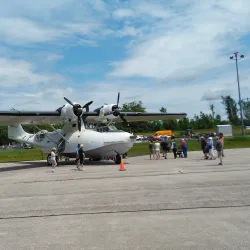 Billy Bishop Regional Airport - Owen Sound