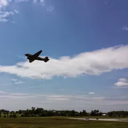 Billy Bishop Regional Airport - Owen Sound
