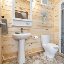 Hudson Bay Wildlife Viewing - Sanikiluaq