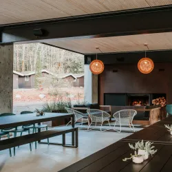 Cliffhanger Cafe - Squamish