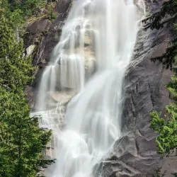 Shannon Falls Provincial Park - Squamish