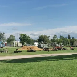 Menno Home Heritage Village - Steinbach