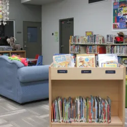 Strathmore Public Library - Strathmore