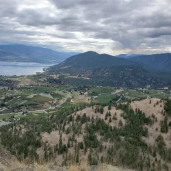 Giant's Head Mountain Park - Summerland