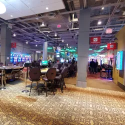 Fraser Downs Racetrack & Casino - Surrey