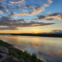 Trail Riverfront Park - Trail