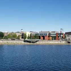 Welland Public Library - Welland