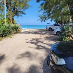 Governor's Beach - Seven Mile Beach