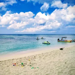 Seven Mile Beach - Seven Mile Beach