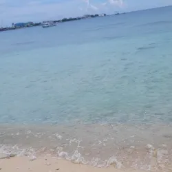 Seven Mile Public Beach Park - Seven Mile Beach