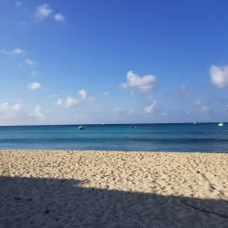 West Bay Beach (Smith Cove) - West Bay