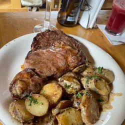 Local Seafood Restaurants - Chonchi