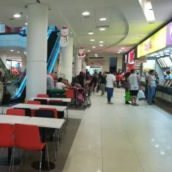 Centro Comercial Plaza San Bernardo - San Bernardo