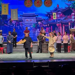 Sichuan Opera and Face-Changing Show - Chengdu