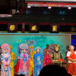 Sichuan Opera and Face-Changing Show - Chengdu