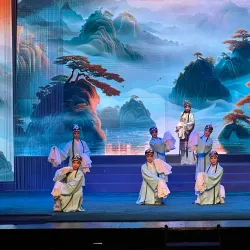 Sichuan Opera and Face-Changing Show - Chengdu