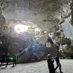 Seven Star Cave - Guilin