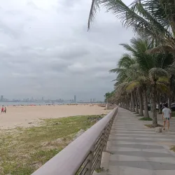 Holiday Beach - Haikou