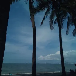 Holiday Beach - Haikou