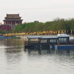 Dragon and Phoenix Pavilion - Kaifeng