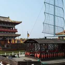 Qingming Riverside Landscape Garden - Kaifeng