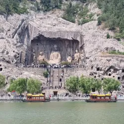 Longmen Grottoes - Luoyang