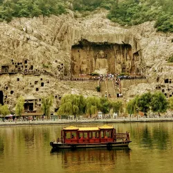 Longmen Grottoes - Luoyang
