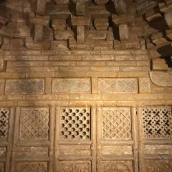 Luoyang Ancient Tombs Museum - Luoyang