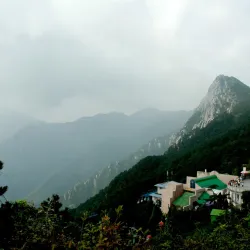Lushan National Forest Park - Pingdingshan