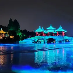 Slender West Lake - Yangzhou