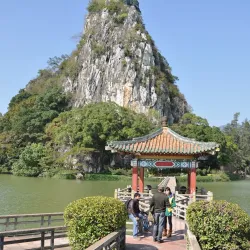 Seven Star Crags (Qixing Yan) - Zhaoqing