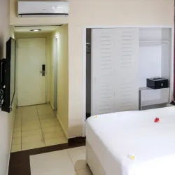 Itsandra Beach - Moroni