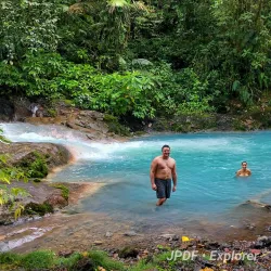 El Rodeo Waterfall - Acosta