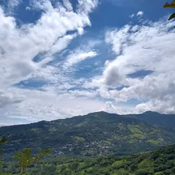 Sendero de la Catarata - Ciudad Colon