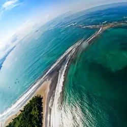 Uvita Whale Tail Beach - Dominical