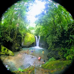 Catarata El Pavón - Esparza