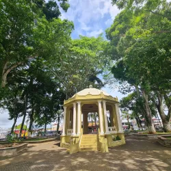 Parque Central de Esparza - Esparza