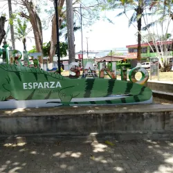 Parque Central de Esparza - Esparza