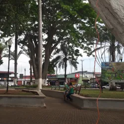 Parque Central de Esparza - Esparza