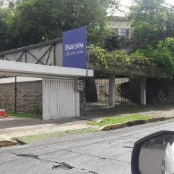 Centro Cultural Costarricense Norteamericano - Guadalupe