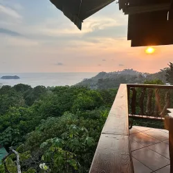 El Avion - Manuel Antonio