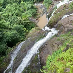 El Rodeo Waterfall - Puriscal