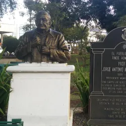 Parque Central de Tibás - Tibas