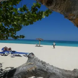 Playa Esmeralda - Holguin