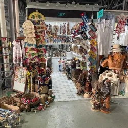 Local Artisans and Handicrafts - La Lima