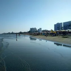 Finikoudes Beach - Larnaca