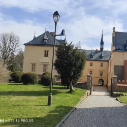 Zruč nad Sázavou Castle - Benesov