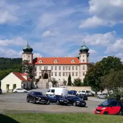 Mníšek pod Brdy Town Square - Mníšek pod Brdy