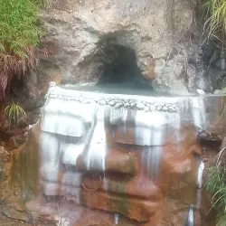 Wotten Waven Hot Springs - Pointe Michel